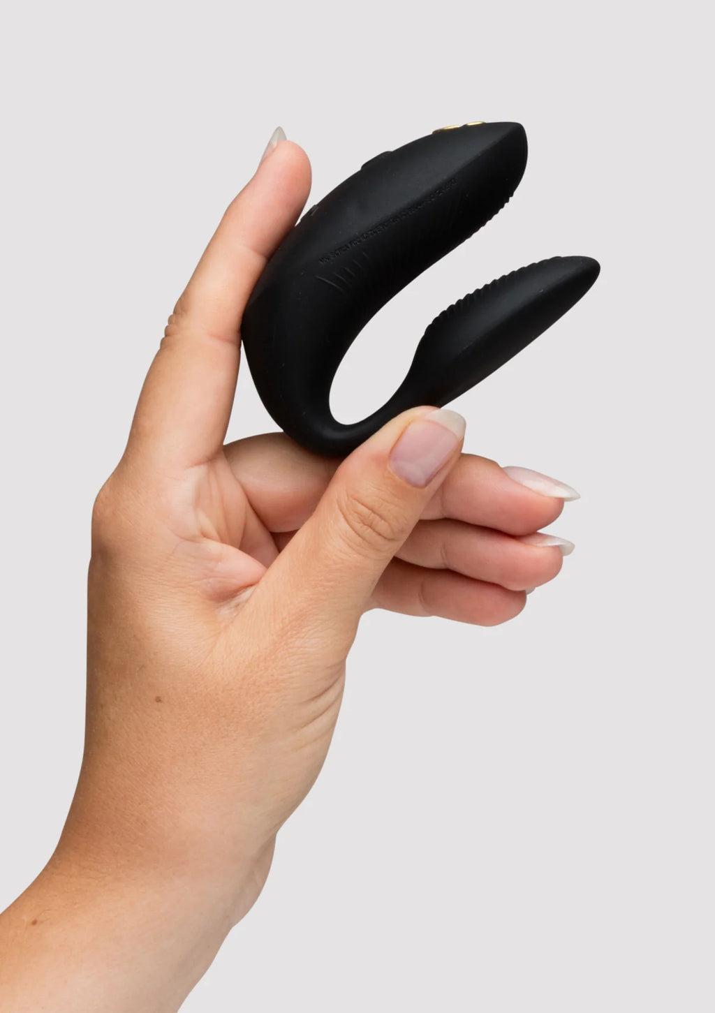 WE-VIBE | Chorus Pro – Vibrador para parejas con 3 motores y mando Haptic Squeeze – Negro / Rosa / Púrpura