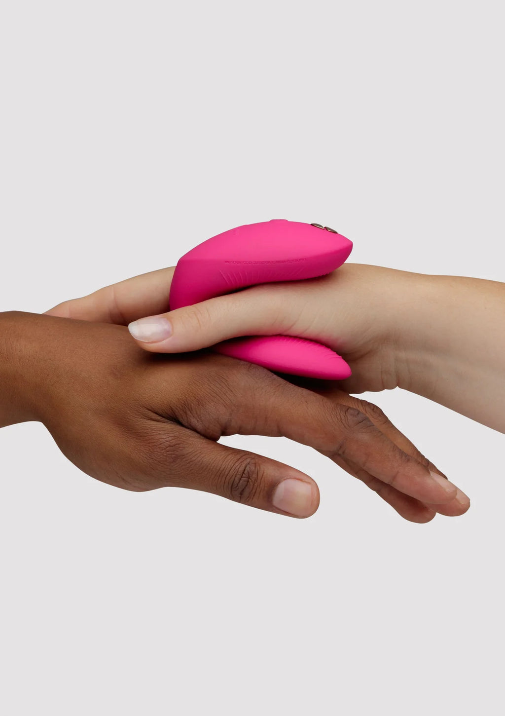 WE-VIBE | Chorus Pro – Vibrador para parejas con 3 motores y mando Haptic Squeeze – Negro / Rosa / Púrpura