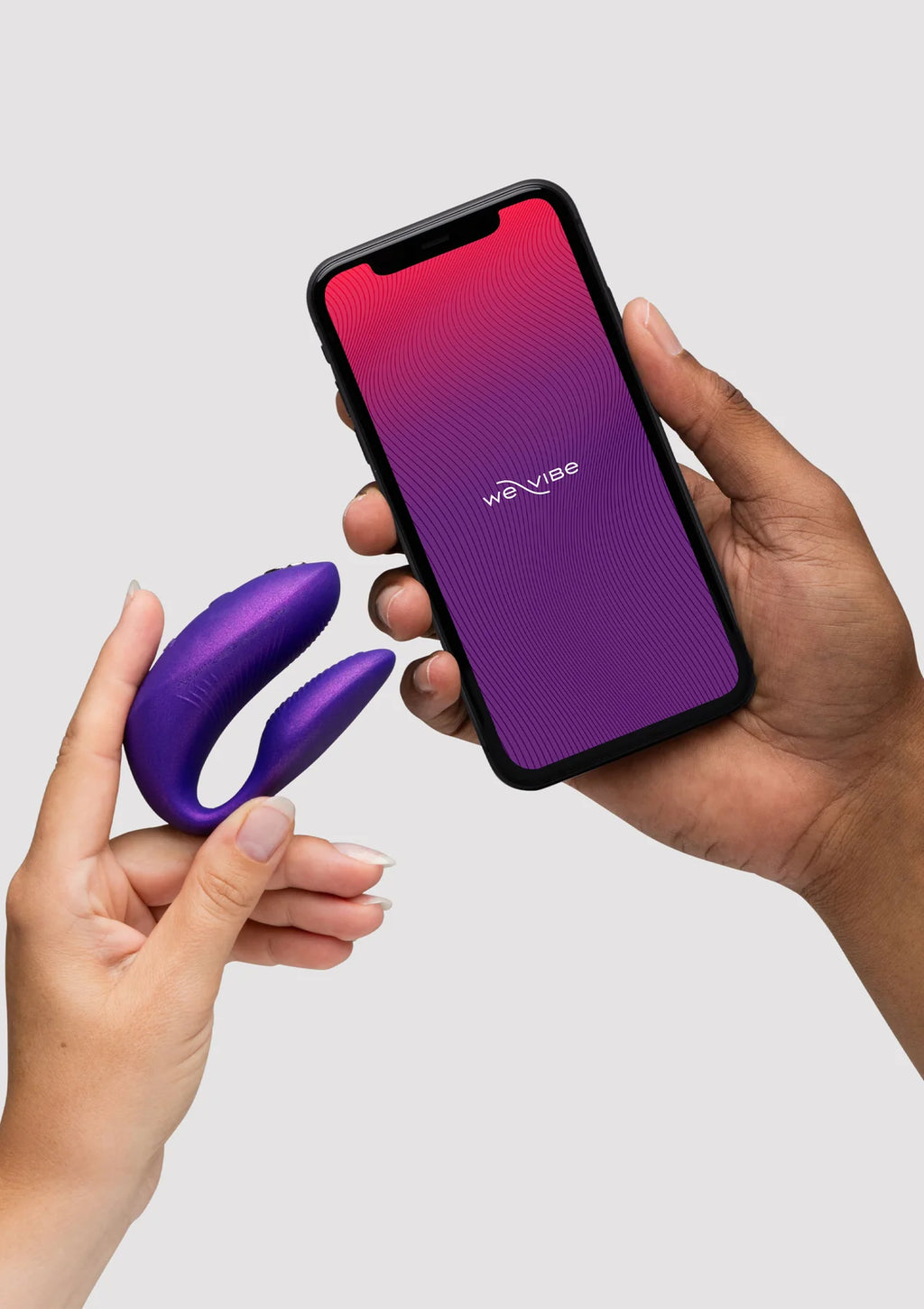 WE-VIBE | Chorus Pro – Vibrador para parejas con 3 motores y mando Haptic Squeeze – Negro / Rosa / Púrpura