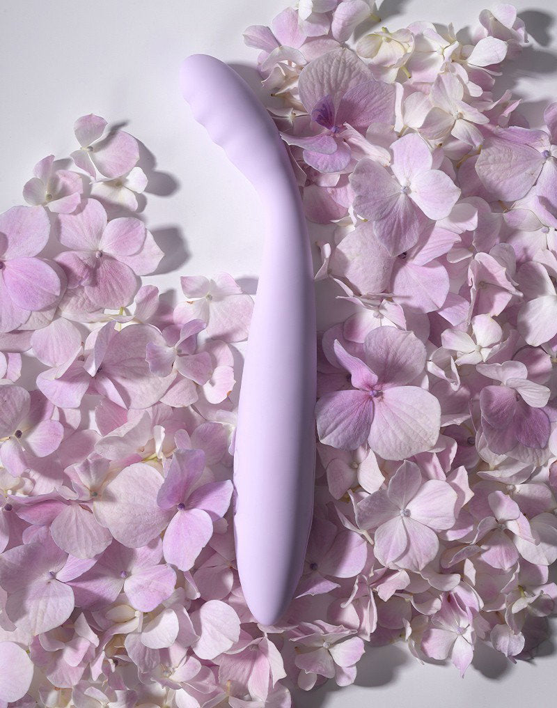 SVAKOM | Cici 2 – Slim Vibrator with App Control & Heating – Waterproof – Lilac