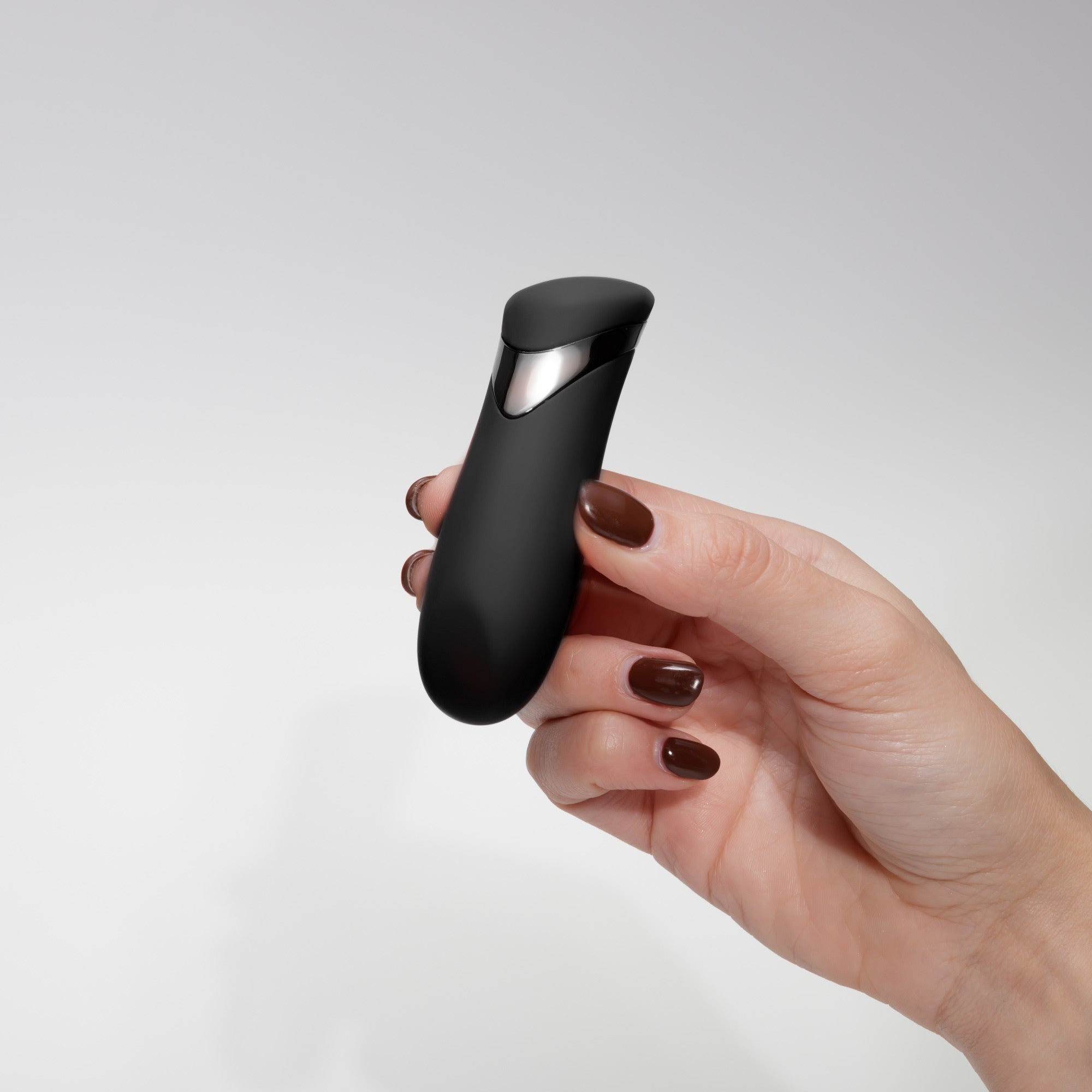 Mini vibrador recargable Blinders con 10 vibraciones Crushious