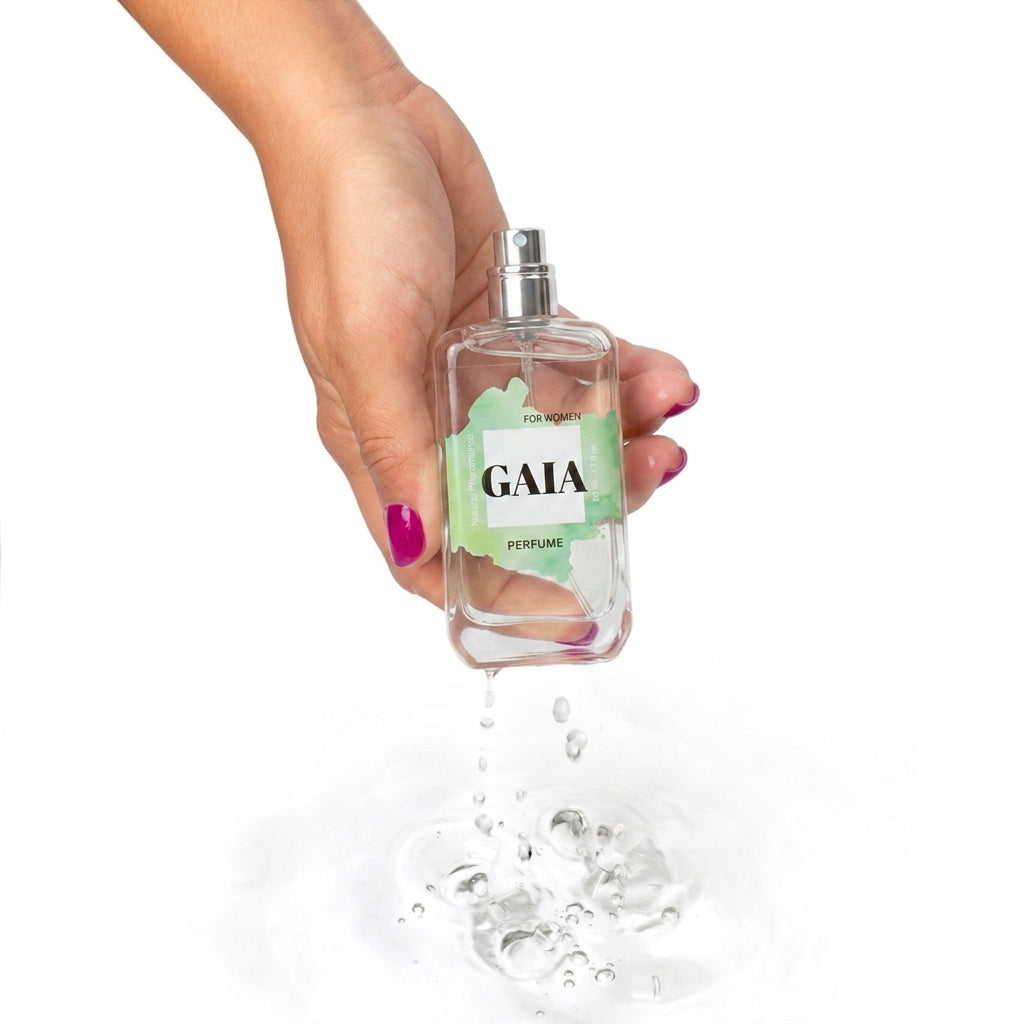 SECRET PLAY | Gaia Pheromone Spray Perfume for Women – With Black Truffle Extract, Passion Fruit, Strawberry, Jasmine & Lily of the Valley – 9.5 ml Travel / 50 ml