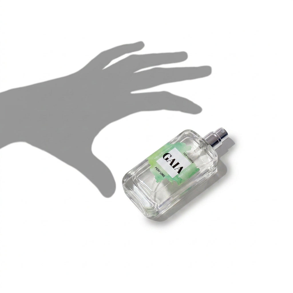 SECRET PLAY | Gaia Pheromone Spray Perfume for Women – With Black Truffle Extract, Passion Fruit, Strawberry, Jasmine & Lily of the Valley – 9.5 ml Travel / 50 ml