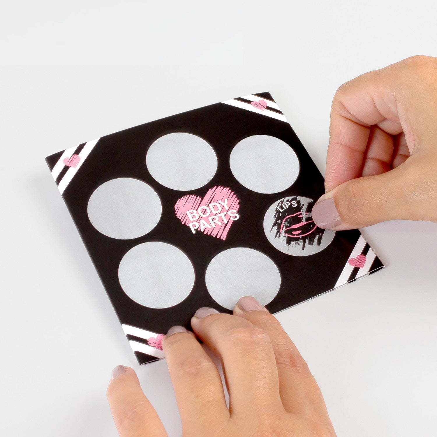 JUEGO SECRETO – ¡Fanáticos de los juegos previos! ¡Amantes del rascado! Juego erótico de rascado