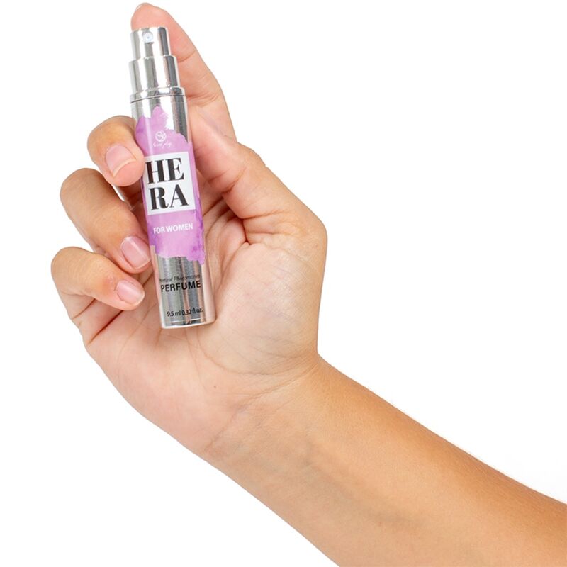 SECRET PLAY | Hera Perfume Spray con Feromonas para Mujeres – Con trufa negra, pera, gardenia y vainilla – 9,5 ml Travel / 50 ml